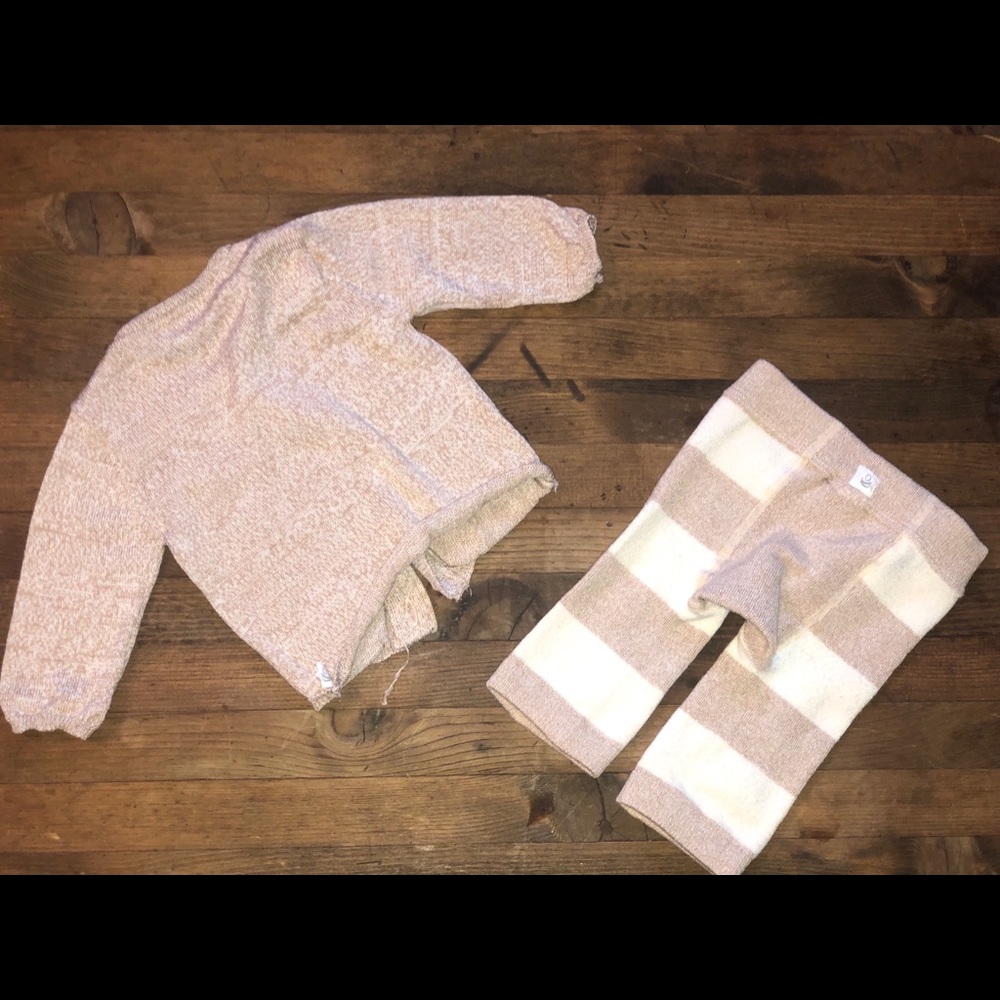 SUPER SOFT OUTFIT! - Picture 2 of 3